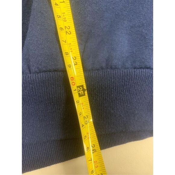 Vintage
Christmas Graphic Sweatshirt - Picture 6 of 6